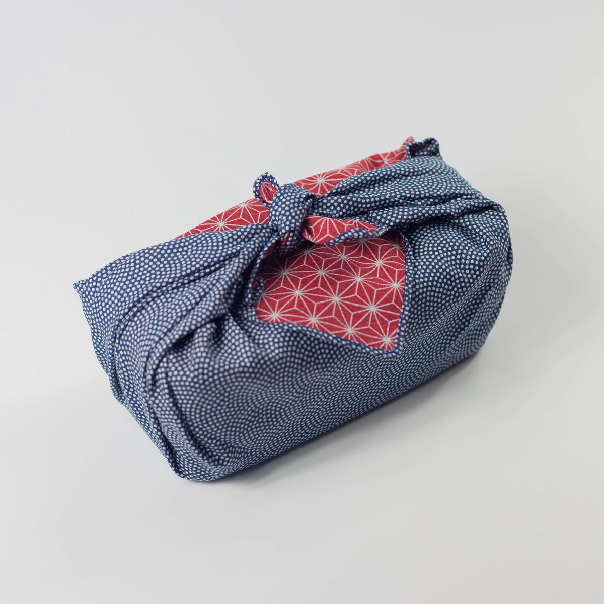 Furoshiki reversible 50cm | Asanoha Nami (azul marino/rojo)