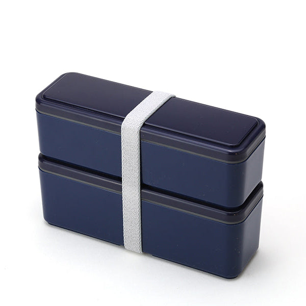 Gel-Cool Square Slim Bento Box 700ml in navy blue, closed with grey elastic band, single product shot on white background