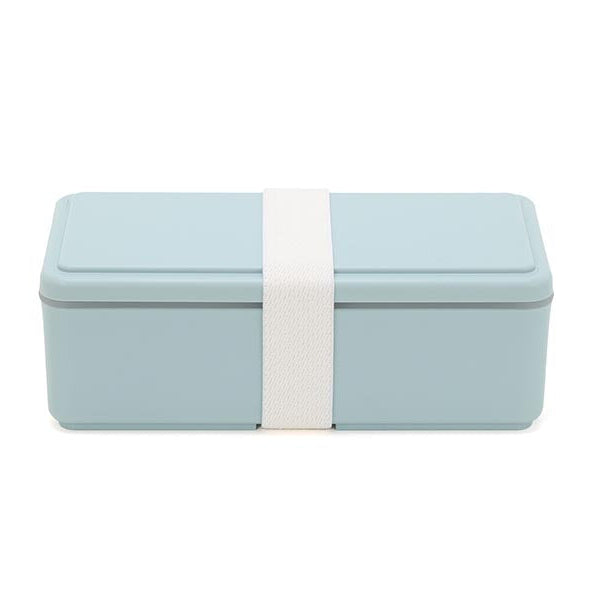 Gel-Cool Two-Tier Bento Box 1000ml in light grey, closed with beige elastic band, viewed straight from the front on white background
