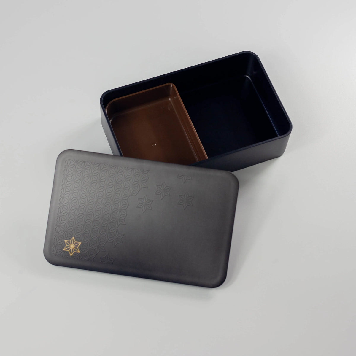 Wamon Bento Box 800mL – front view comparing matte black seigaiha and dark grey maple leaf variants
