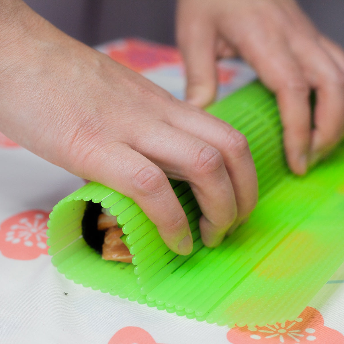 Sushi roller mat 26x25.7cm, BPA-free polypropylene, dishwasher safe, made in Japan