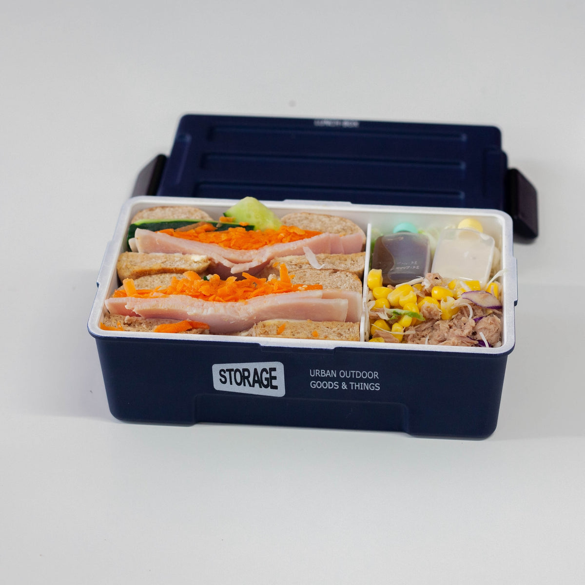 Storage Bento Box – rugged military-style Japanese lunch box with locking clips in navy blue and olive green, 900ml capacity, made in Japan