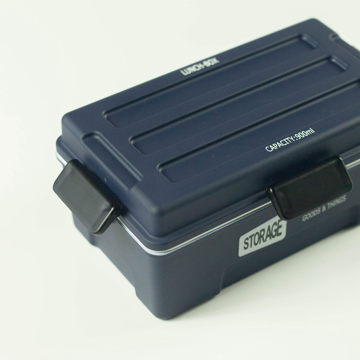 Storage Bento Box – rugged military-style Japanese lunch box with locking clips in navy blue and olive green, 900ml capacity, made in Japan