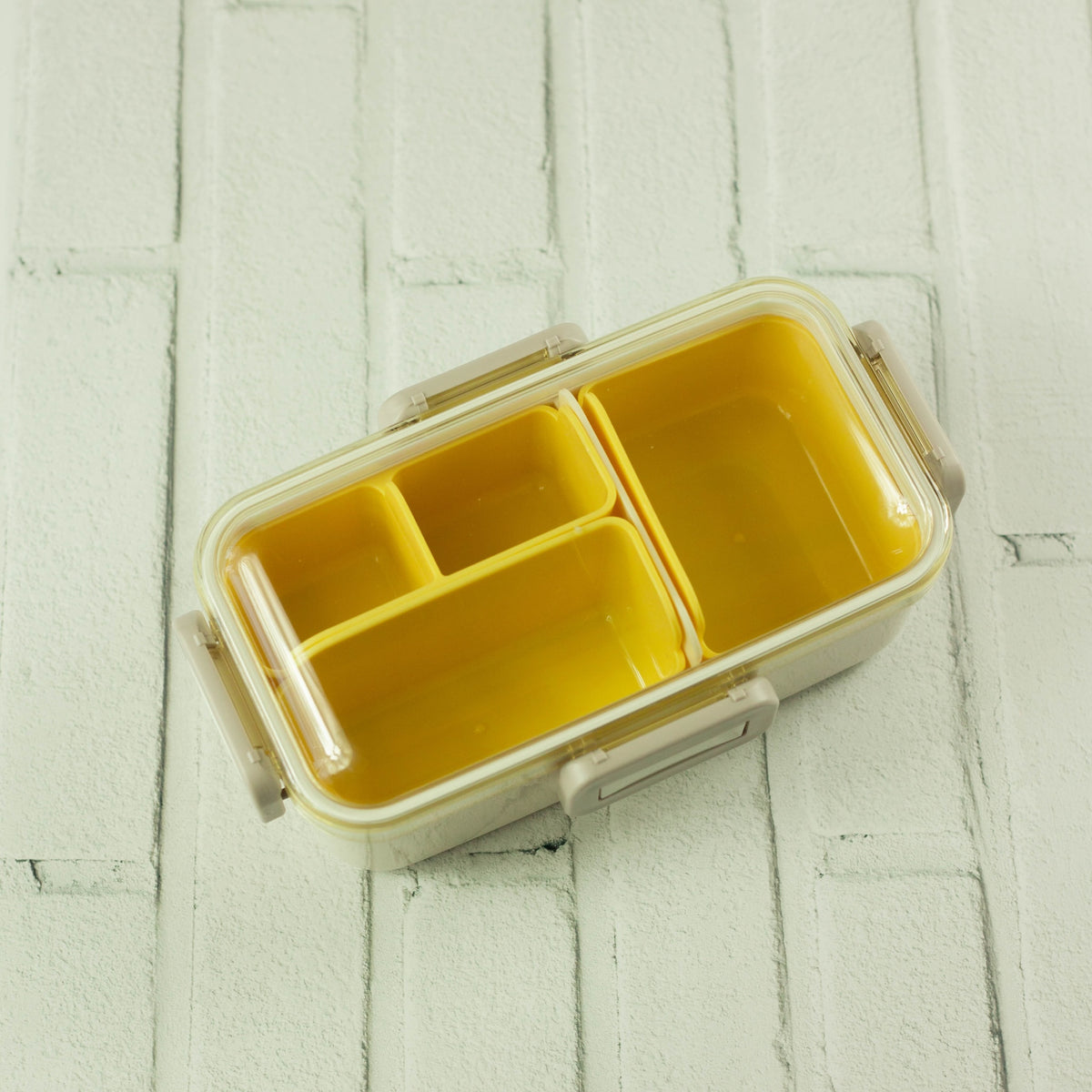 Shikiri Slim Bento Box with flexible compartment layout