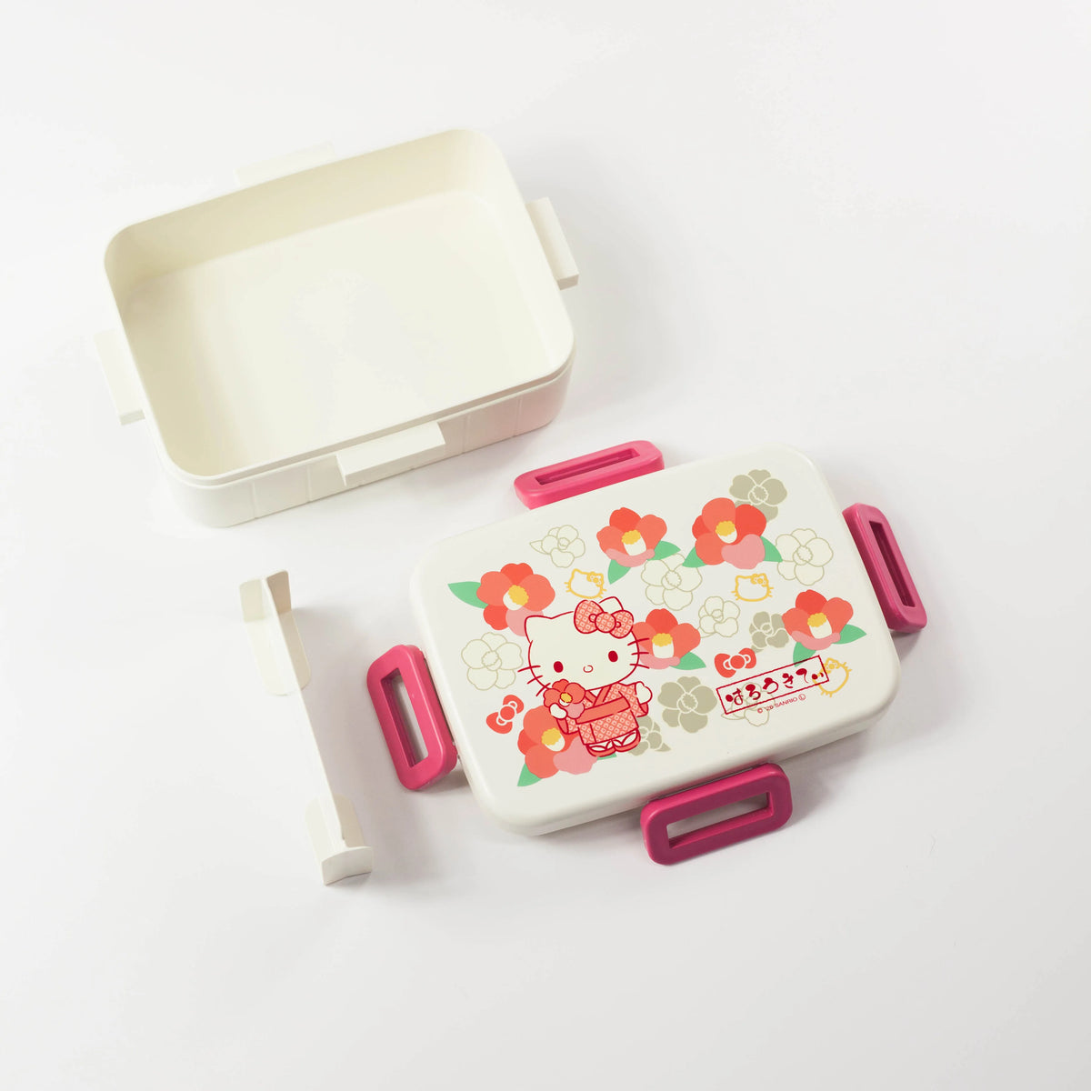 Hello Kitty Wafu 650 ml Japanese bento box with red camellia floral design