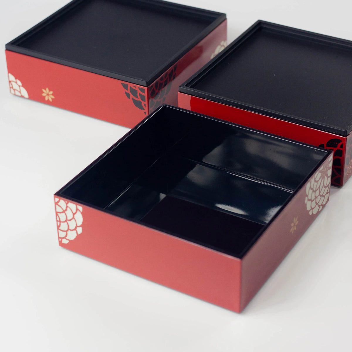 Ojyu Picnic Bento Box 15cm with three stacked tiers