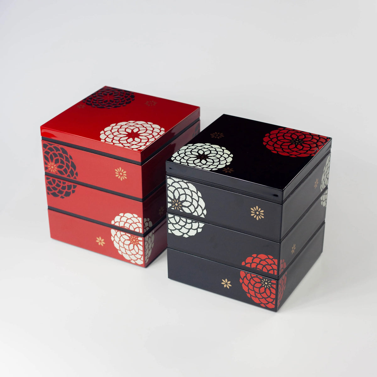 Ojyu Picnic Bento Box 15cm with three stacked tiers