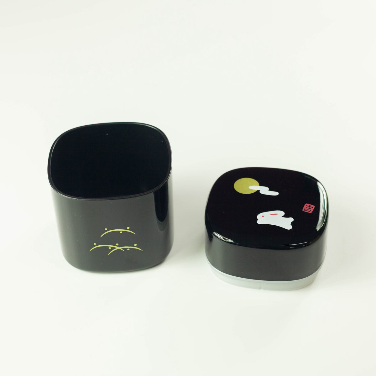 Hakoya usagi hills black tea canister 300mL, rabbit design, BPA-free plastic with silicone lid, made in Japan