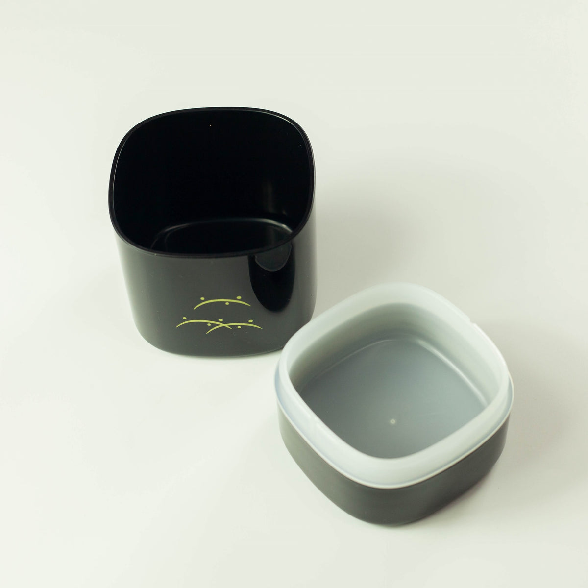 Hakoya usagi hills black tea canister 300mL, rabbit design, BPA-free plastic with silicone lid, made in Japan