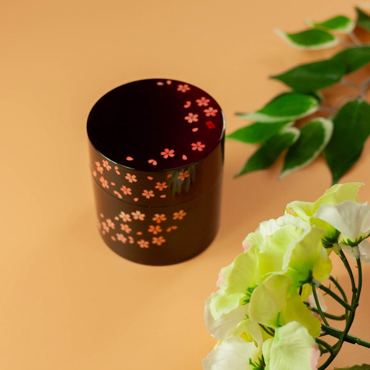 Bote de té Pétalos de Sakura (350 mL)