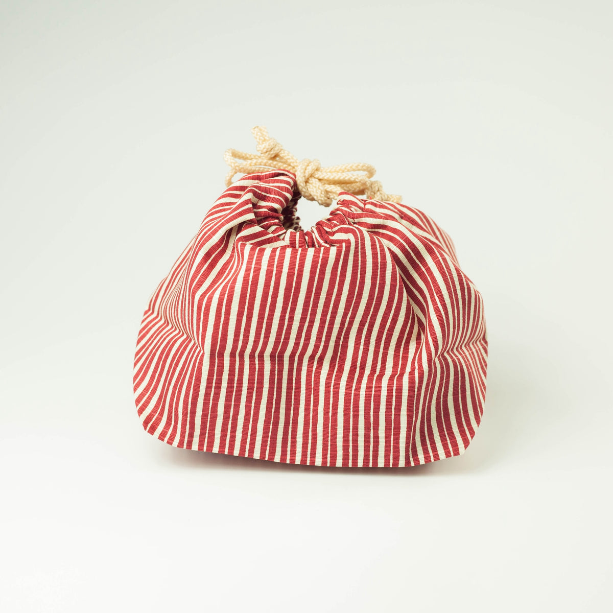 Tokusa Stripes Bento Bag in Red – Traditional Japanese Tokusa stripe pattern, 100% cotton, made in Japan