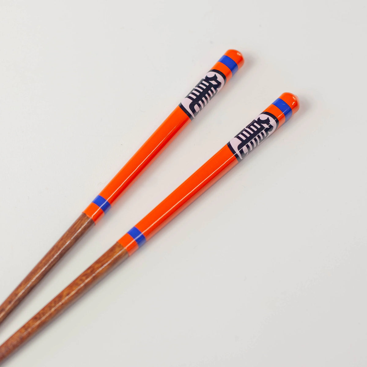 Official Dragon Ball wooden chopsticks 21cm - orange and blue Kame kanji design, natural wood