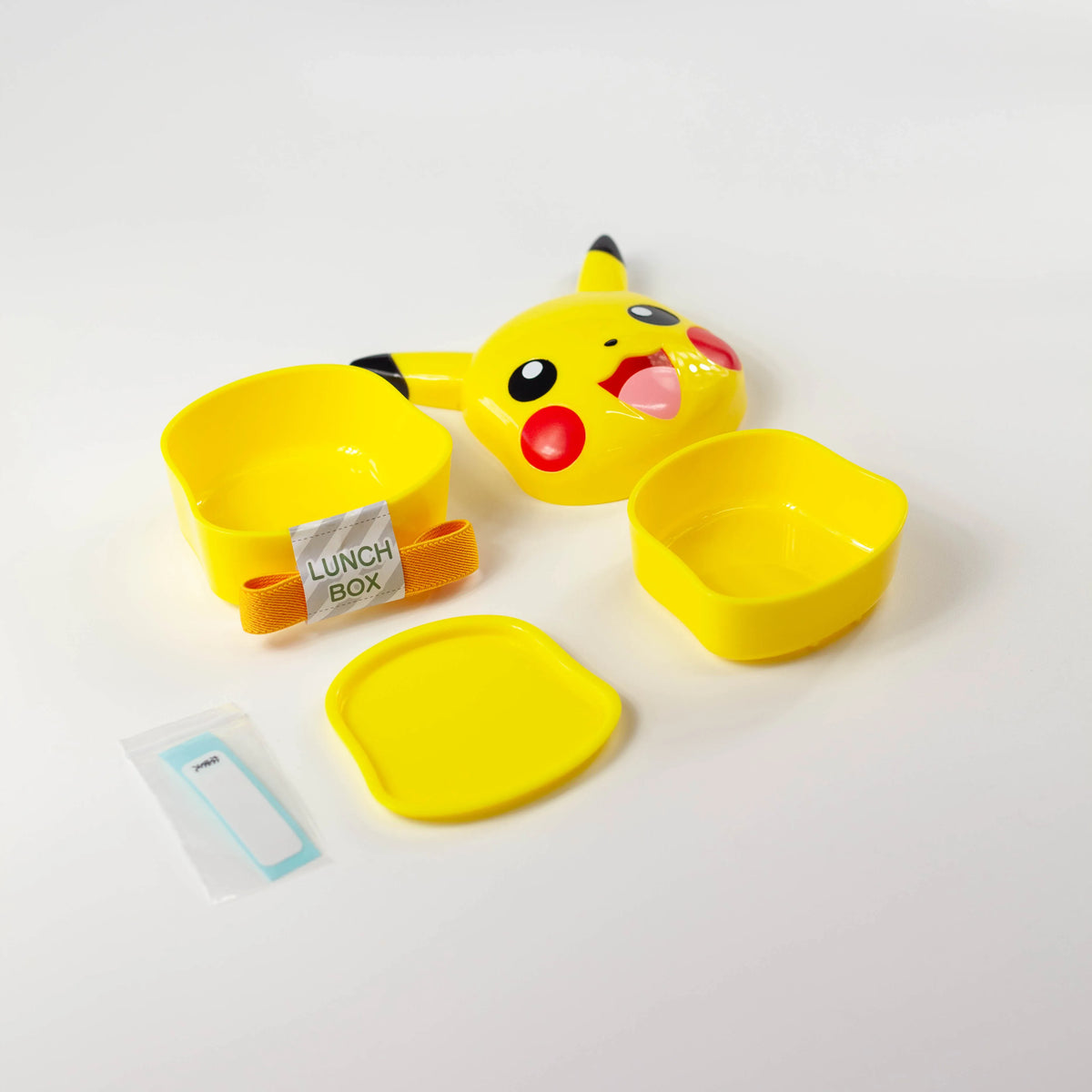 Pikachu 3D 270 ml two-tier bento box with molded face and ears⠋
