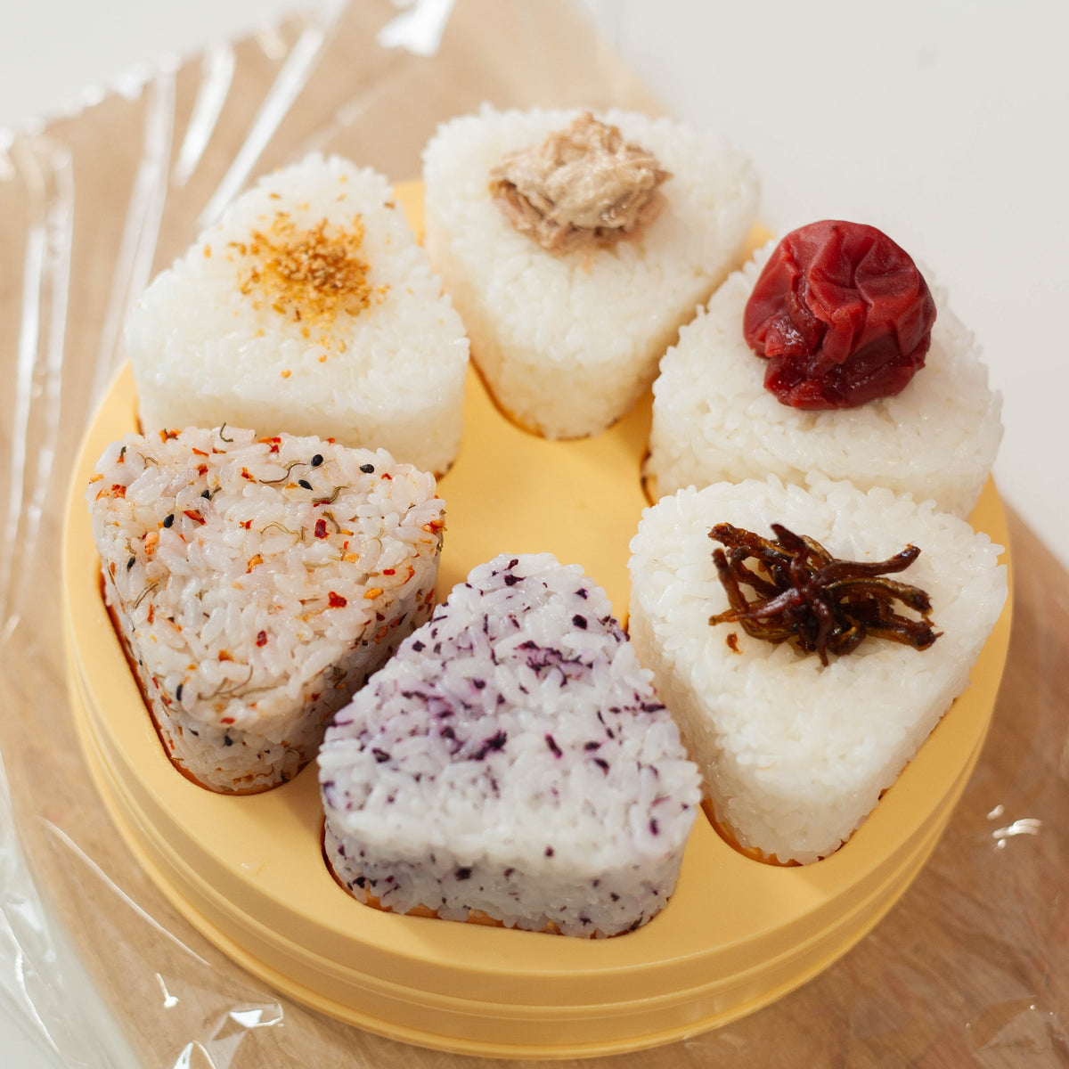 Pop Up Onigiri Maker – BPA-free plastic mold for 6 rice balls at once, made in Japan