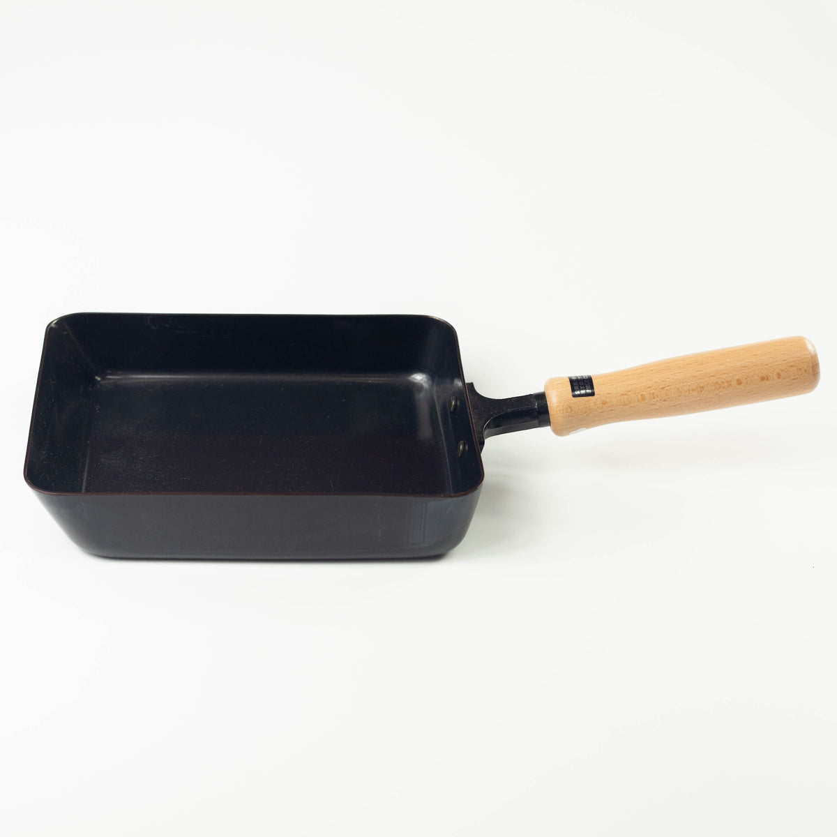 Sanjo Chitose iron tamagoyaki pan 14x18cm with wooden handle, induction compatible, made in Sanjo, Japan