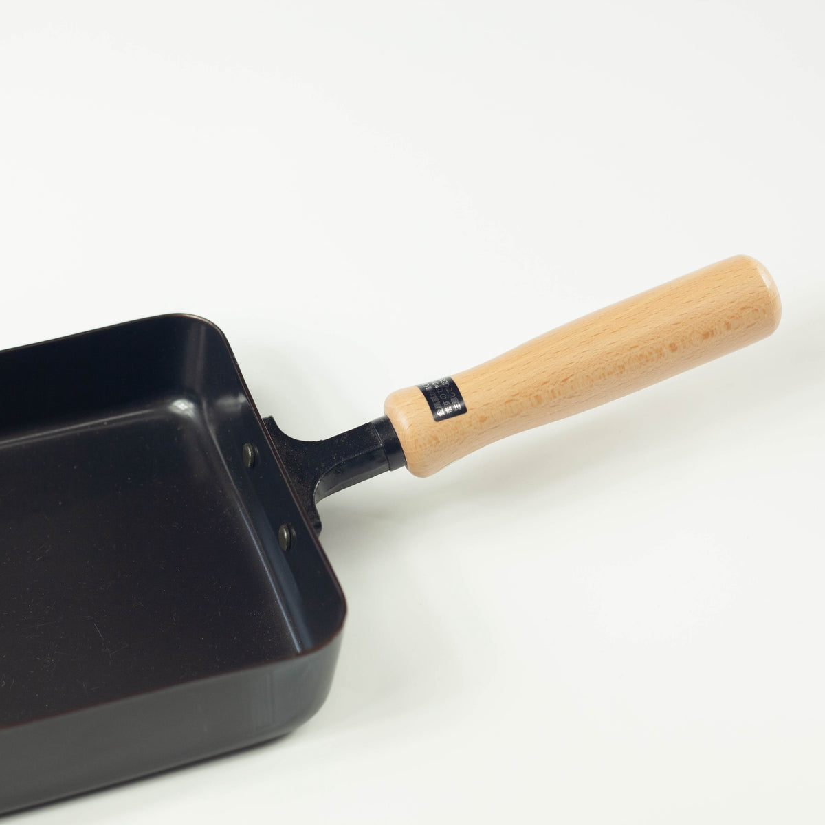 Sanjo Chitose iron tamagoyaki pan 14x18cm with wooden handle, induction compatible, made in Sanjo, Japan