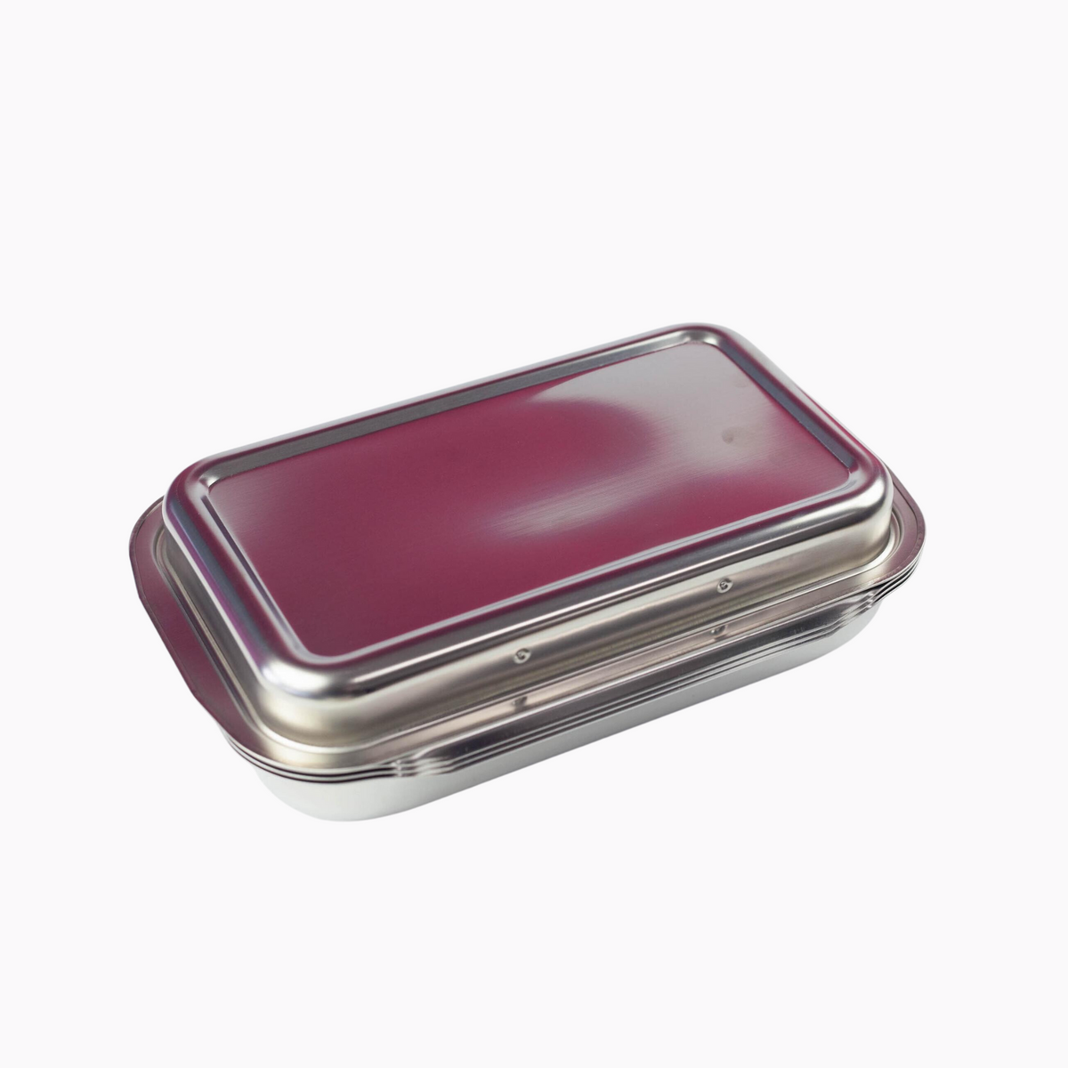 Compact Vat Set closed – stainless steel tray with deep burgundy enamel lid, angled view on white background