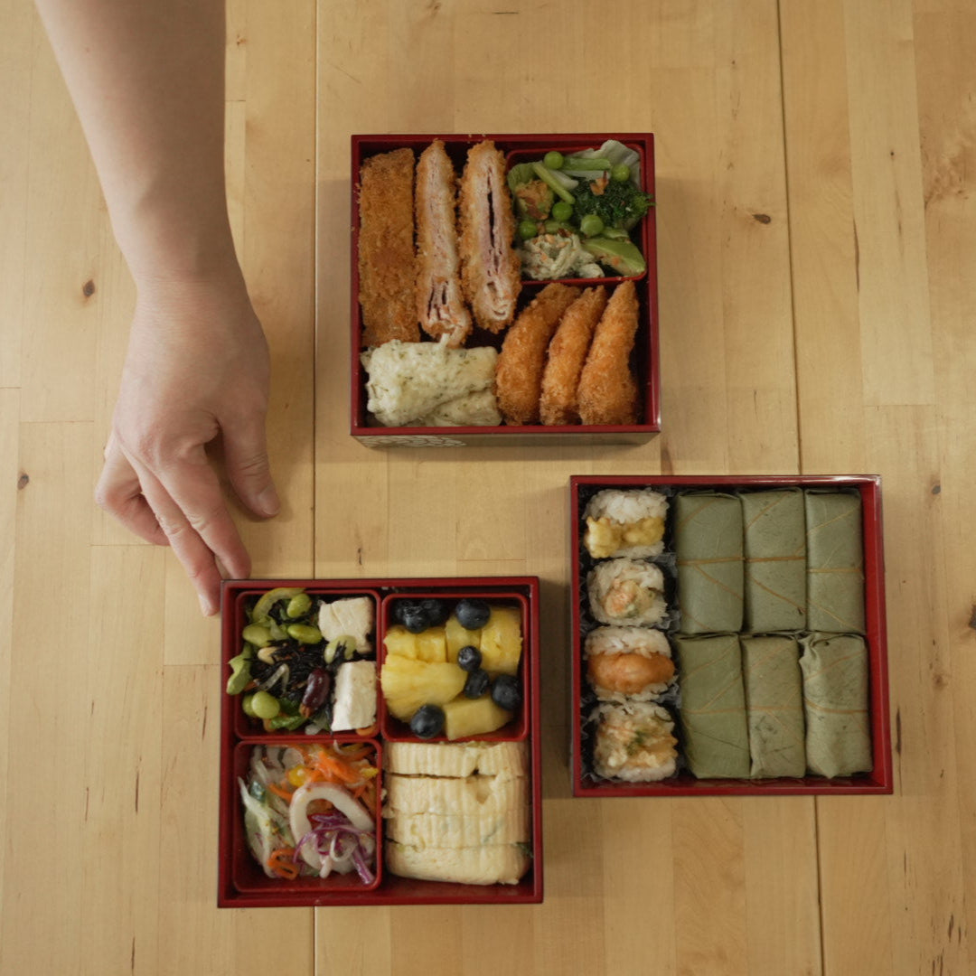 Ojyu Picnic Bento Box 15cm with three stacked tiers
