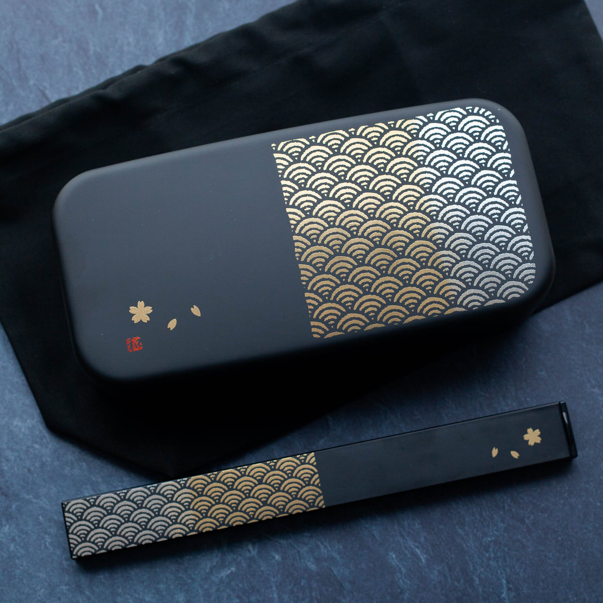 Nami bento bundle with a Japanese wave pattern
