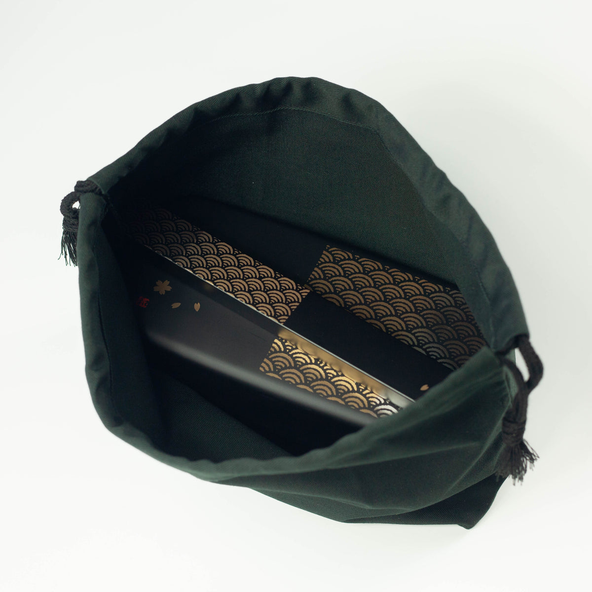 Nami bento bundle with a Japanese wave pattern