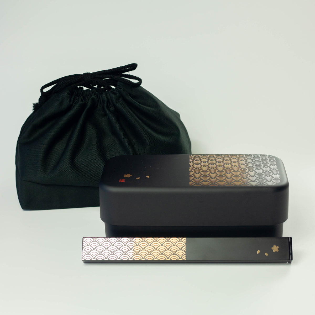 Nami bento bundle with a Japanese wave pattern