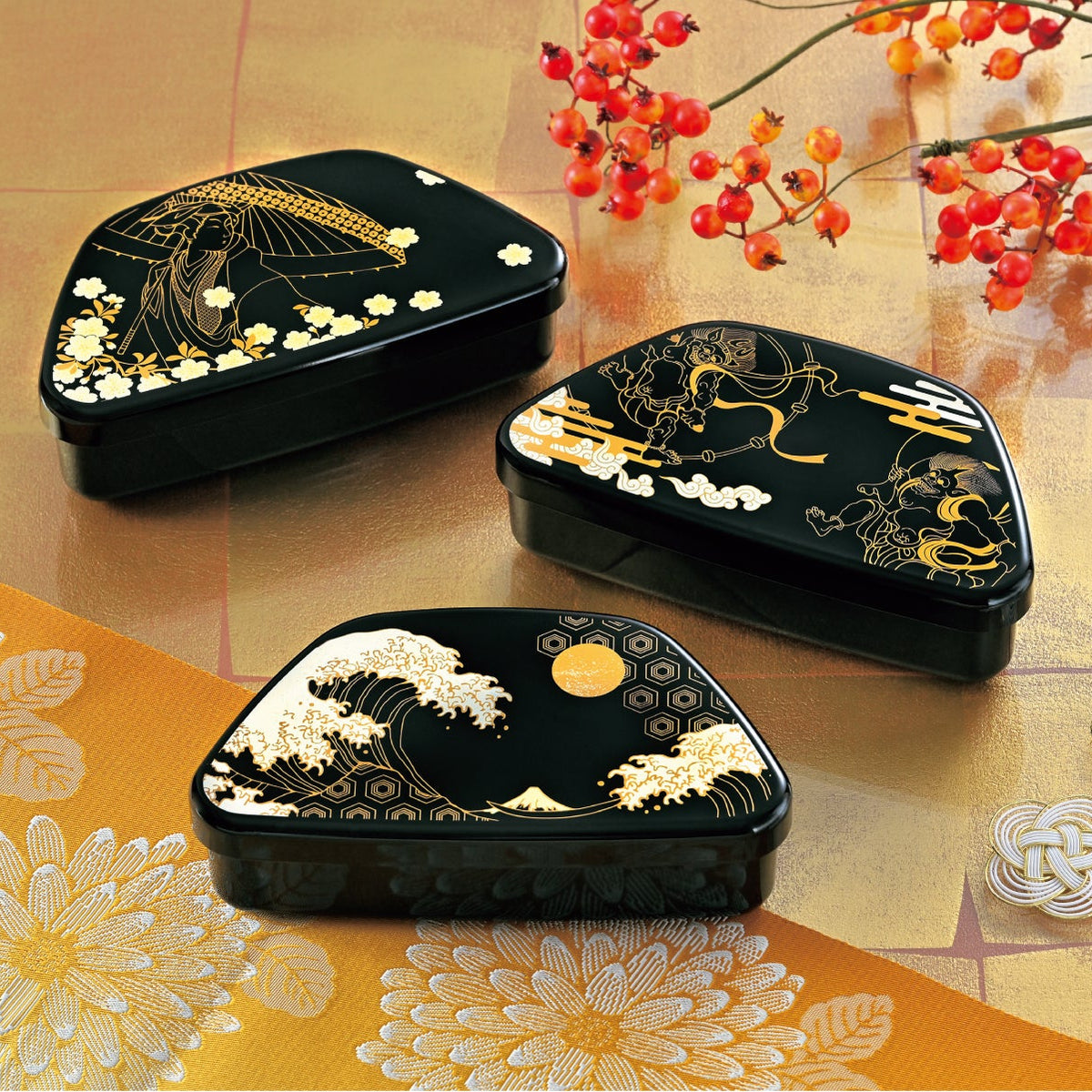 Fuji Onigiri Bento Box with golden wave and full moon design