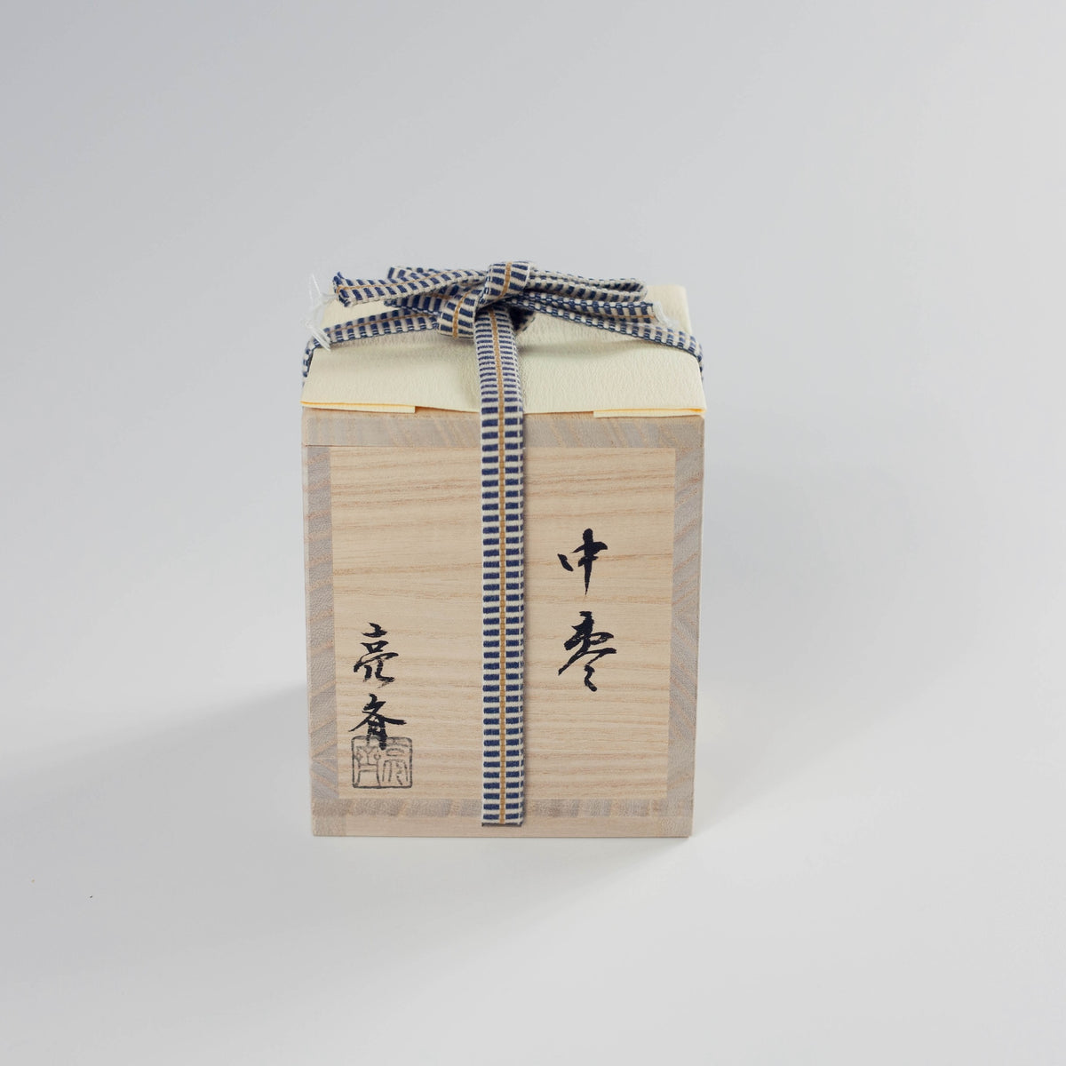 Handmade Lacquered Tea Canister | Natsume