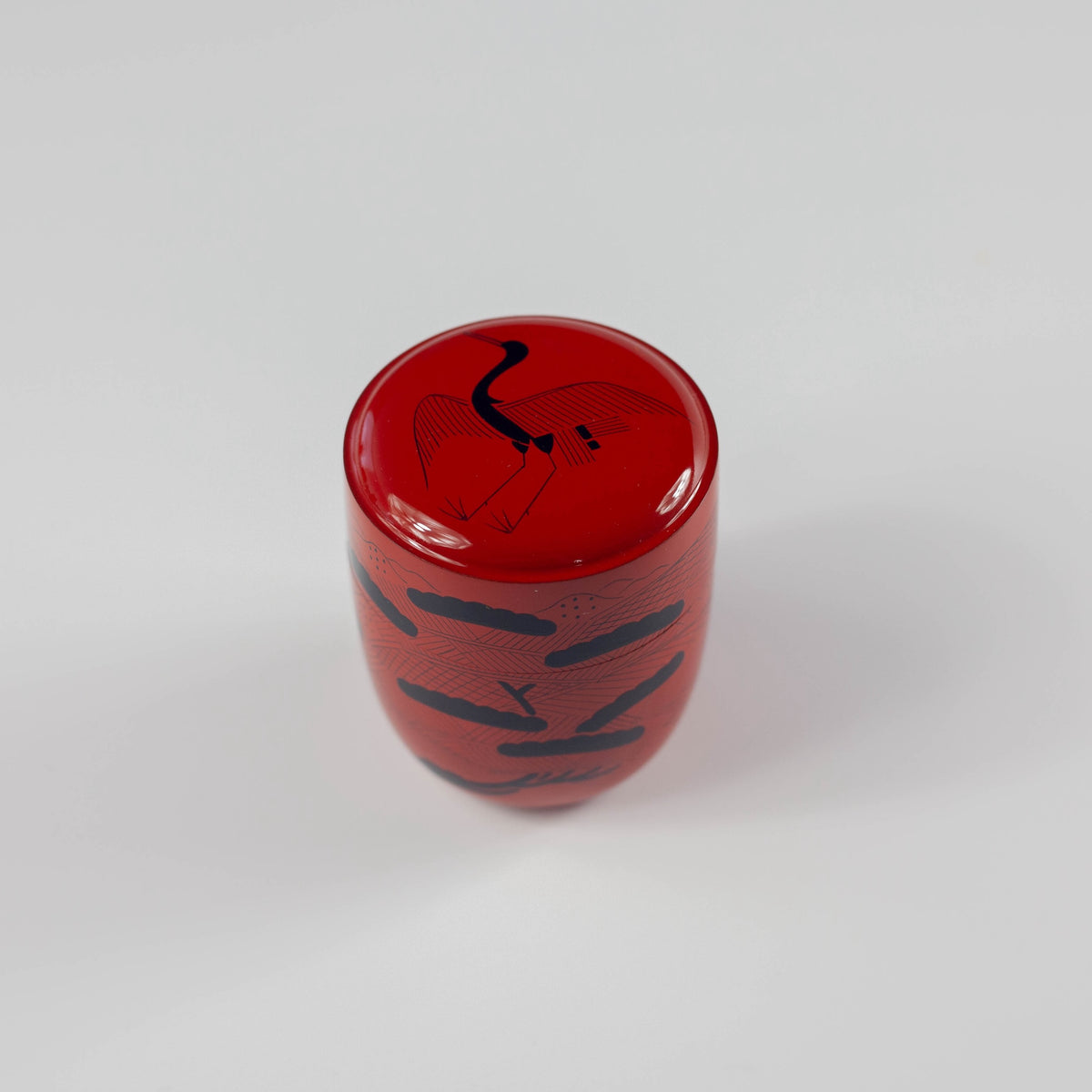 Handmade lacquered tea canister with a Horai-e design