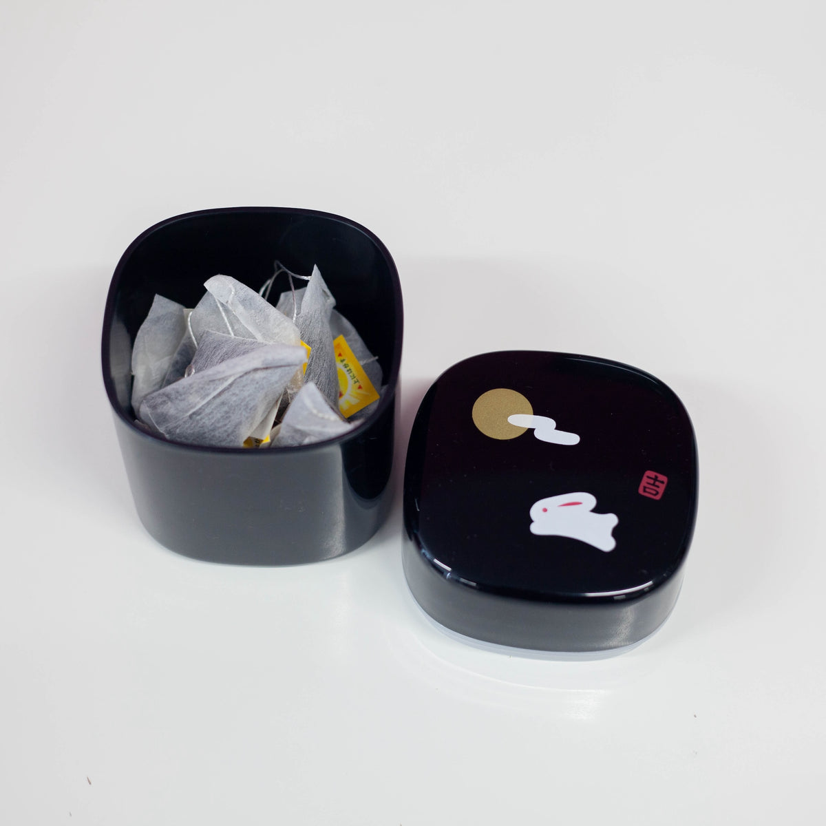 Hakoya usagi hills black tea canister 300mL, rabbit design, BPA-free plastic with silicone lid, made in Japan