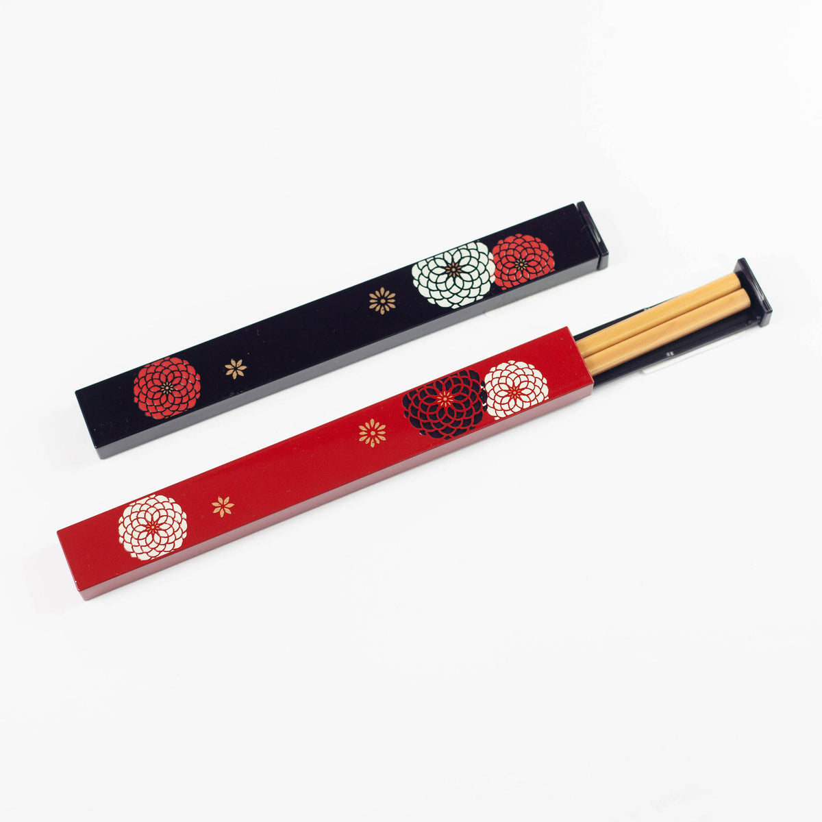 Ojyu Chopsticks Set with wooden chopsticks and slide-style case, available in red and black