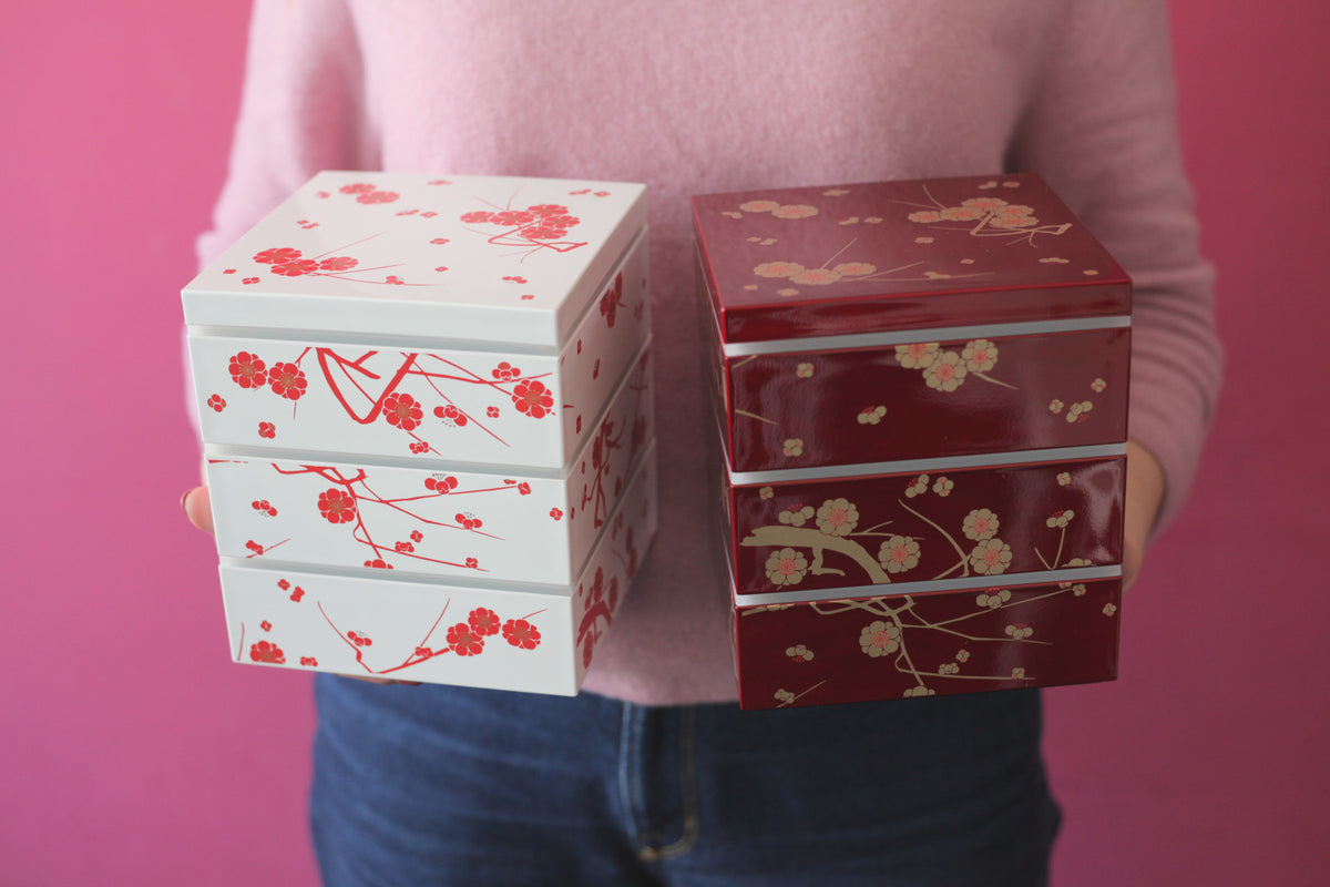 Showa ume red plum three-tier square bento box 2280mL, lacquer-style finish, made in Japan