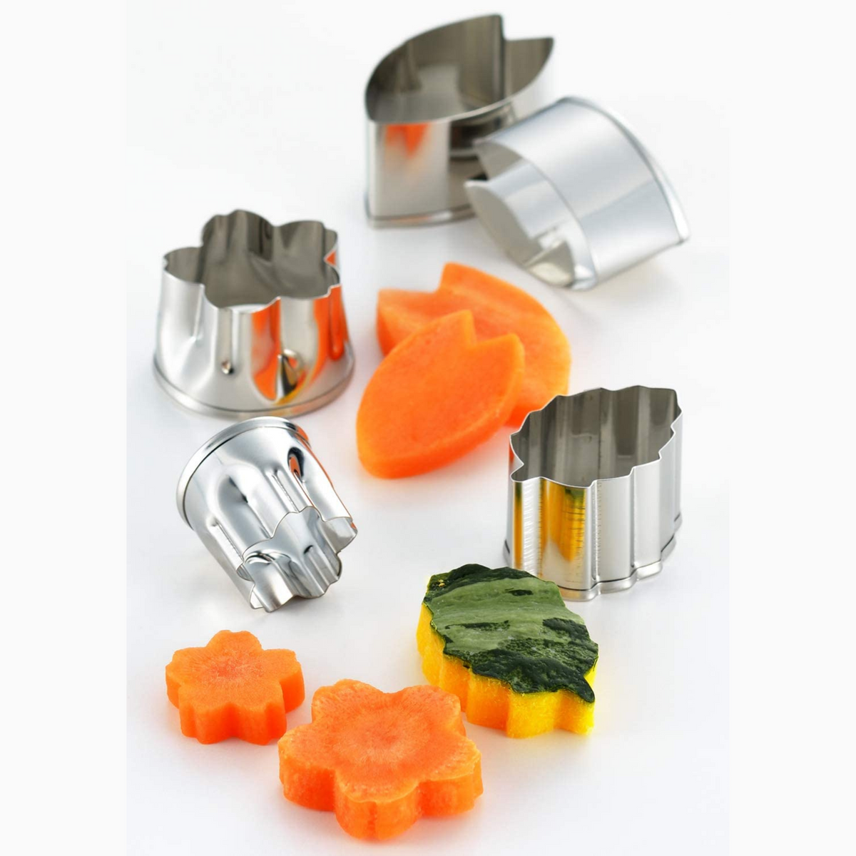 Bento box decorated with sakura-shaped carrot and vegetable pieces cut using the Sakura Cutter Set