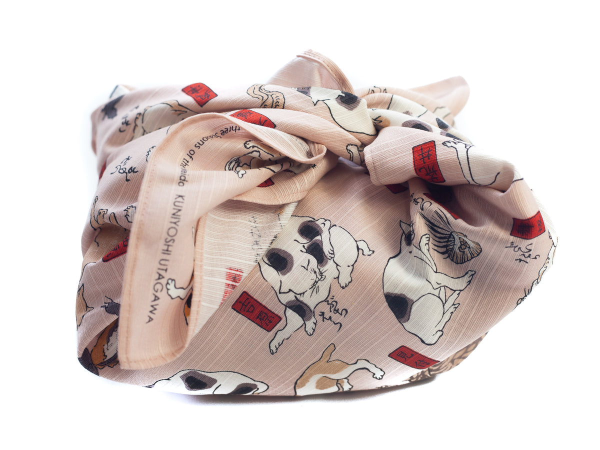 Kao Neko Bundle in white with a Japanese cat design