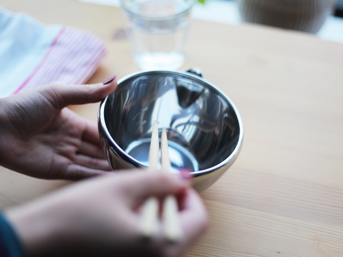 Katakuchi Mixing Bowl 700mL – polished stainless steel with pouring spout, white background