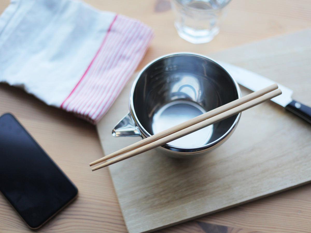 Katakuchi Mixing Bowl 700mL – polished stainless steel with pouring spout, white background