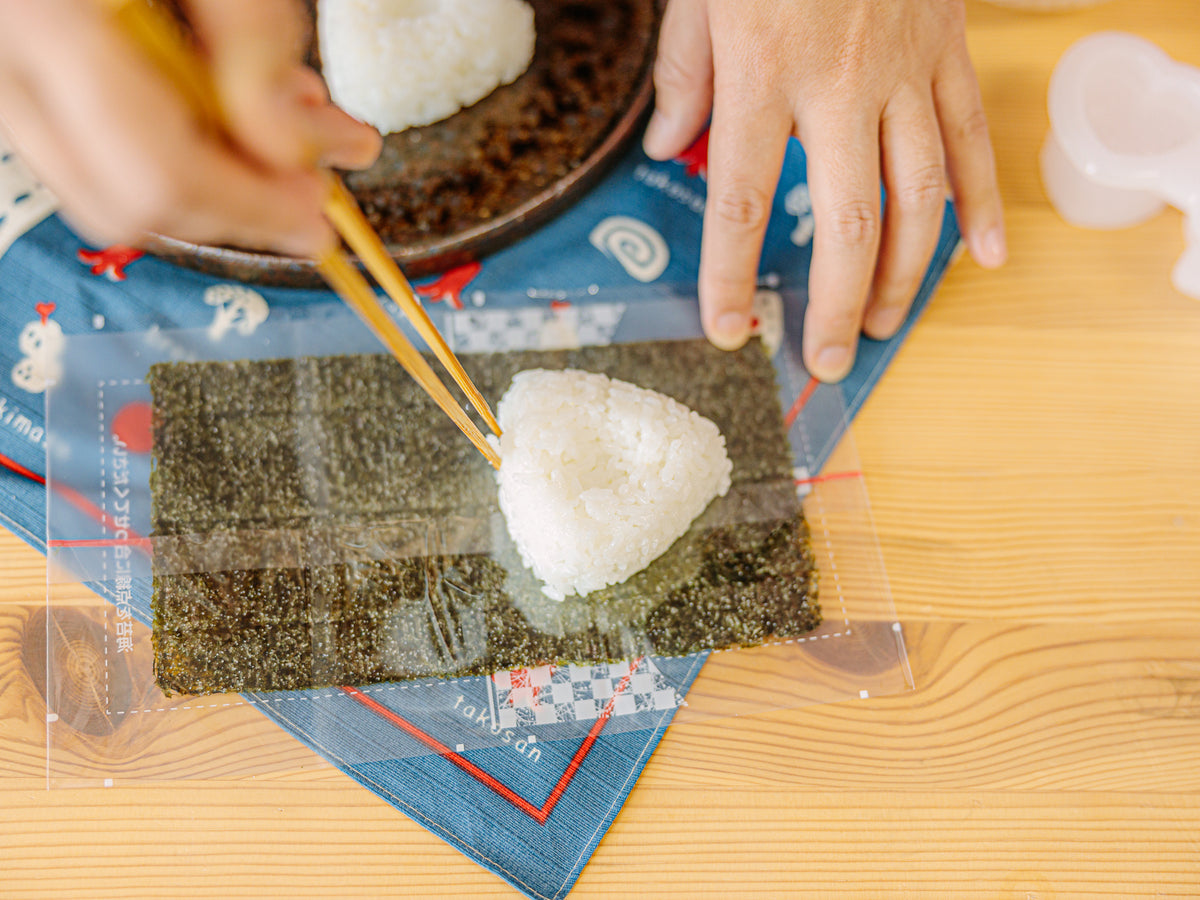 Japanese conbini onigiri rice ball in original packaging – Bento&co